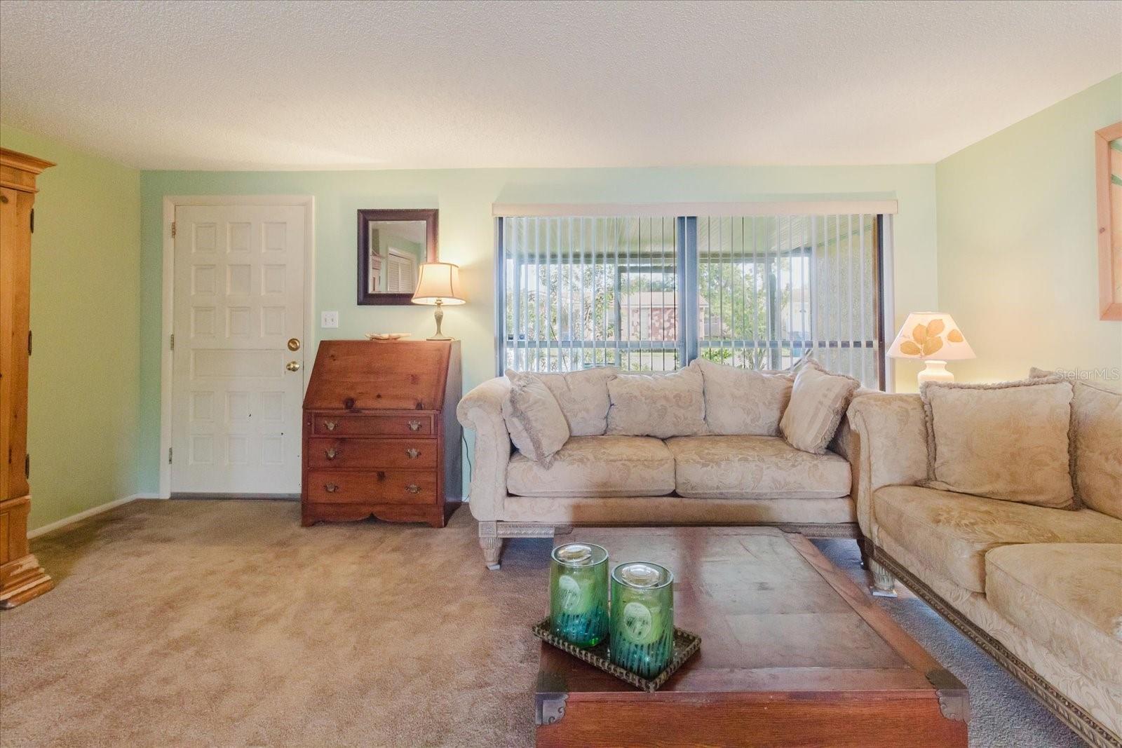 Image 6 of 41 For 3310 Salisbury Dr