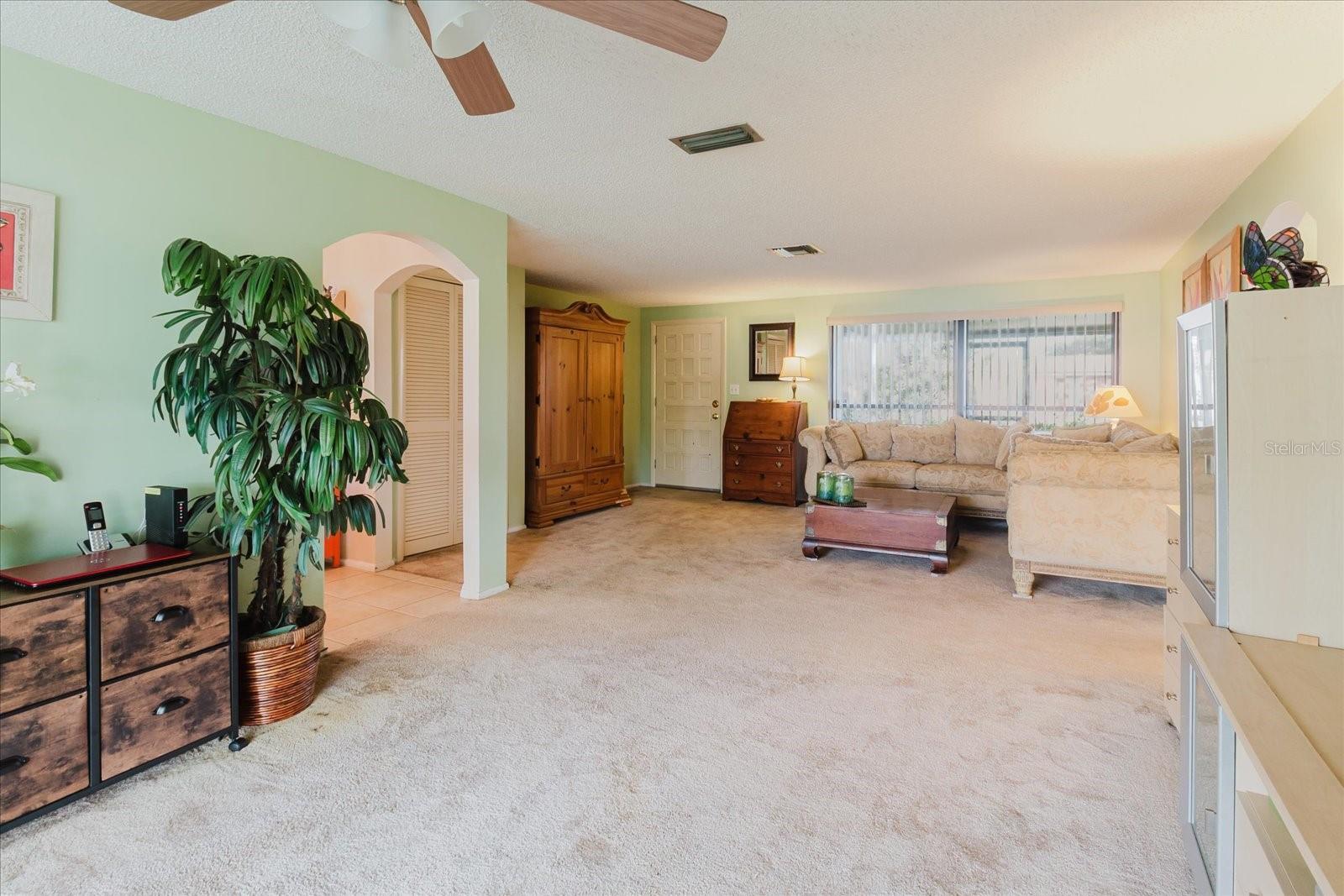 Image 8 of 41 For 3310 Salisbury Dr