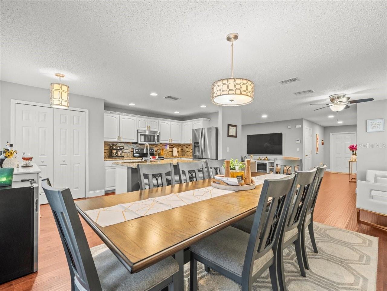 Image 15 of 44 For 8511 Edgewater Place Boulevard