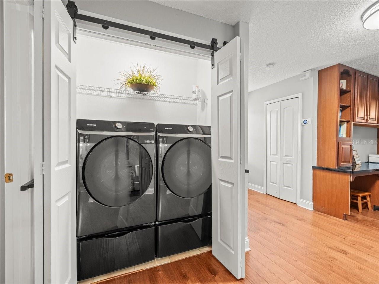 Image 31 of 44 For 8511 Edgewater Place Boulevard