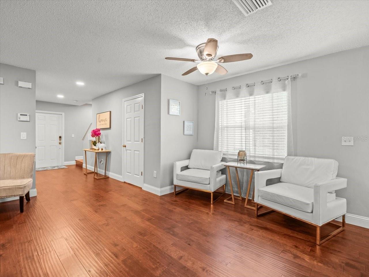 Image 4 of 44 For 8511 Edgewater Place Boulevard