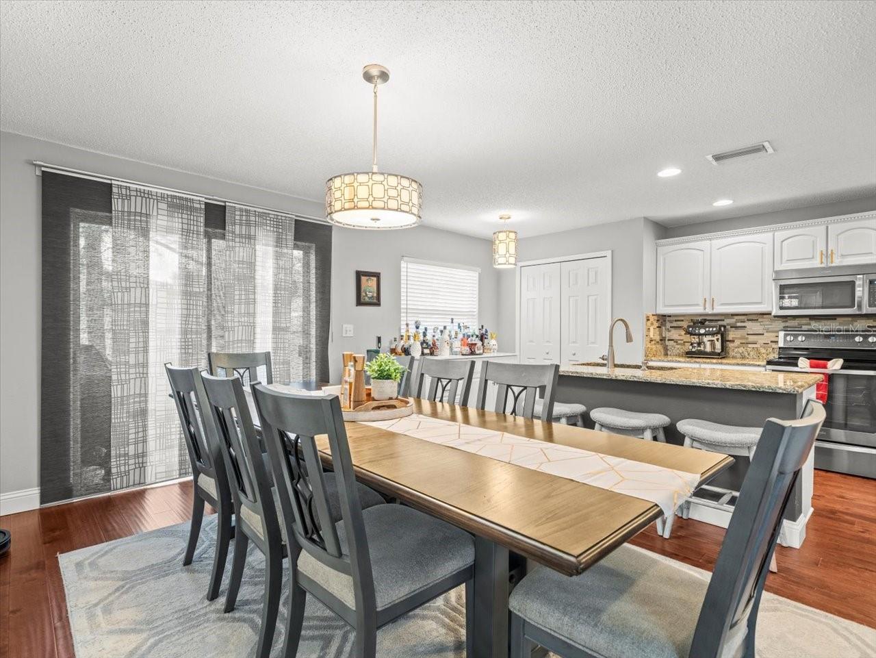 Image 6 of 44 For 8511 Edgewater Place Boulevard