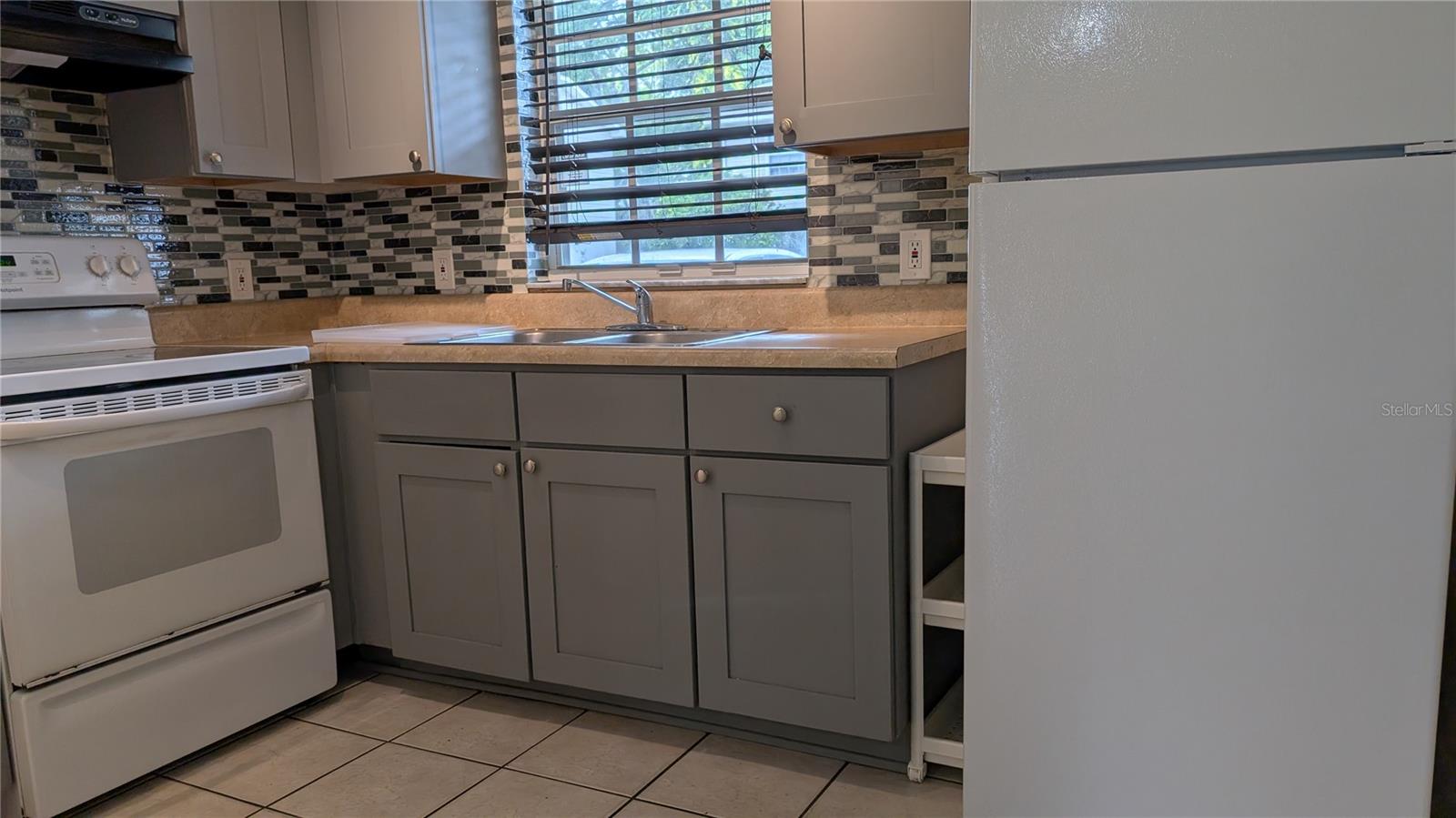 Image 2 of 13 For 3607 Idlewild Avenue 201
