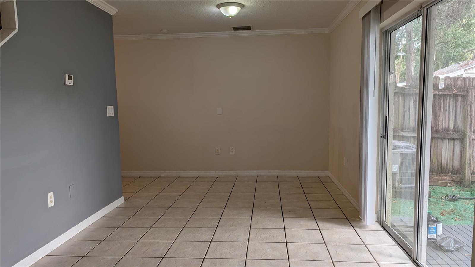 Image 6 of 13 For 3607 Idlewild Avenue 201