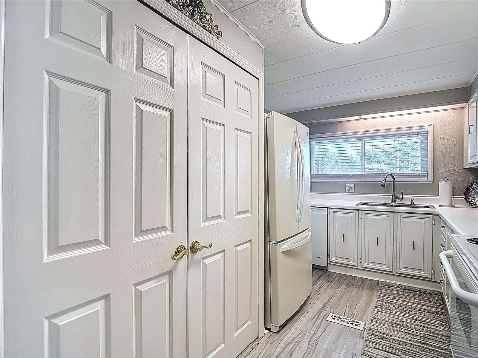 Image 7 of 30 For 7359 Highpoint