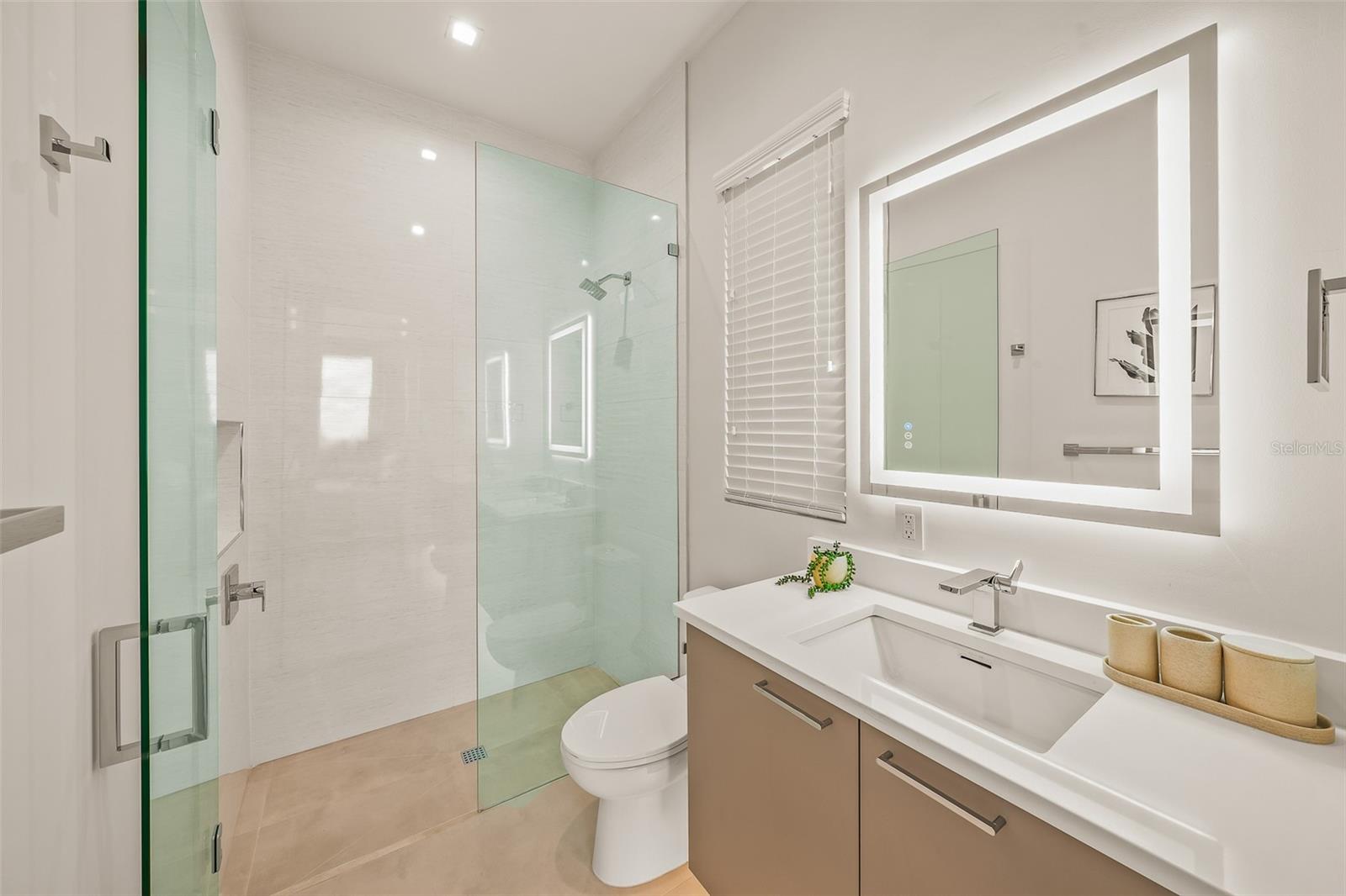 Image 34 of 77 For 101 7th Street S
