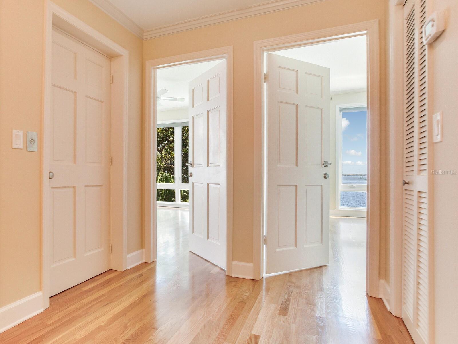 Listing photo id 15 for 5010 Bayshore Boulevard 7