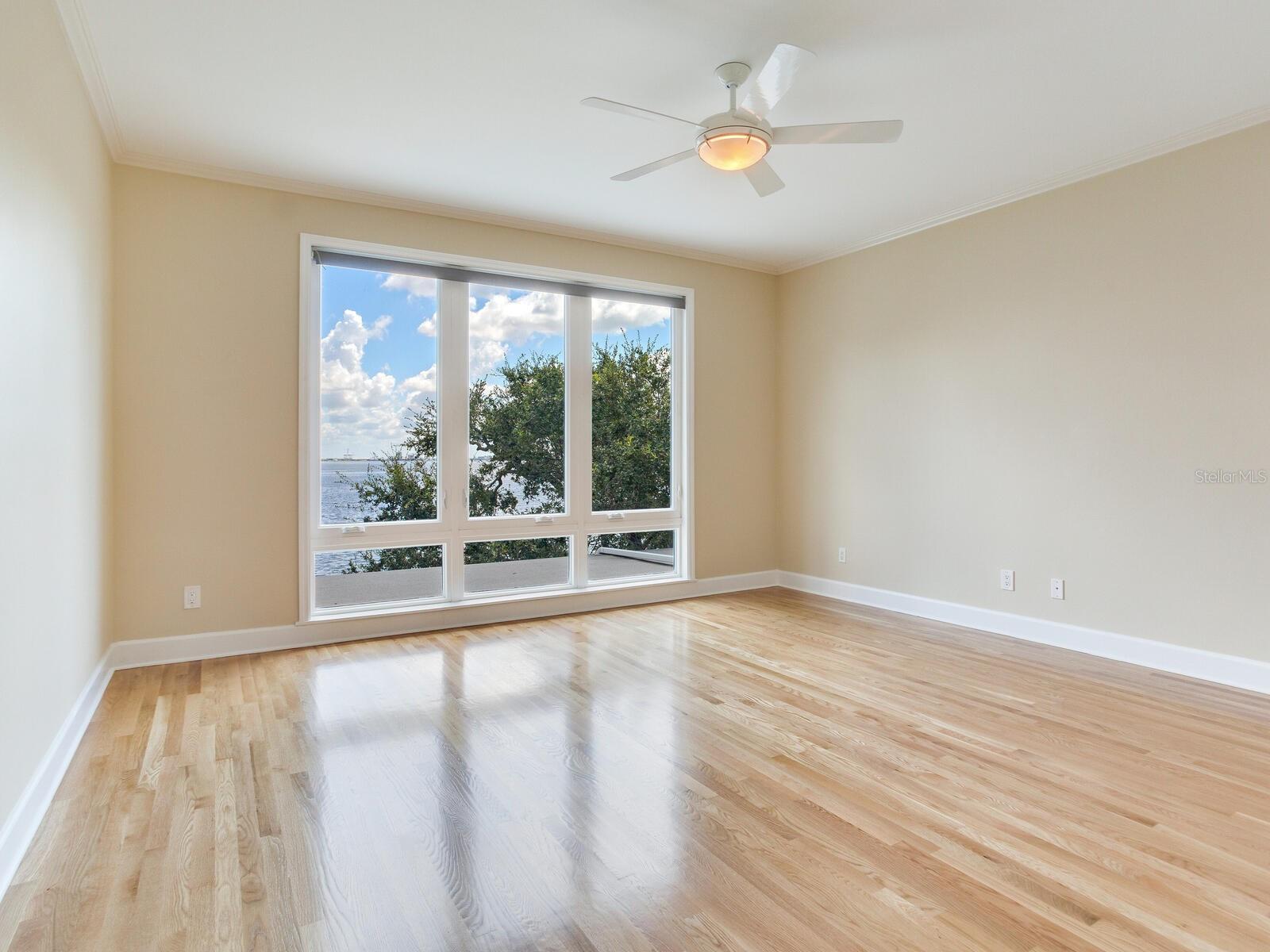 Listing photo id 24 for 5010 Bayshore Boulevard 7