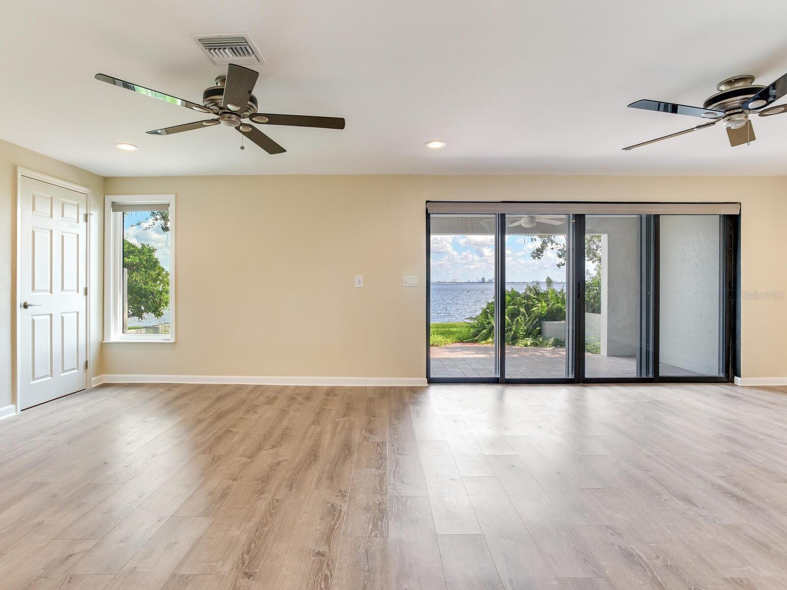 Listing photo id 27 for 5010 Bayshore Boulevard 7