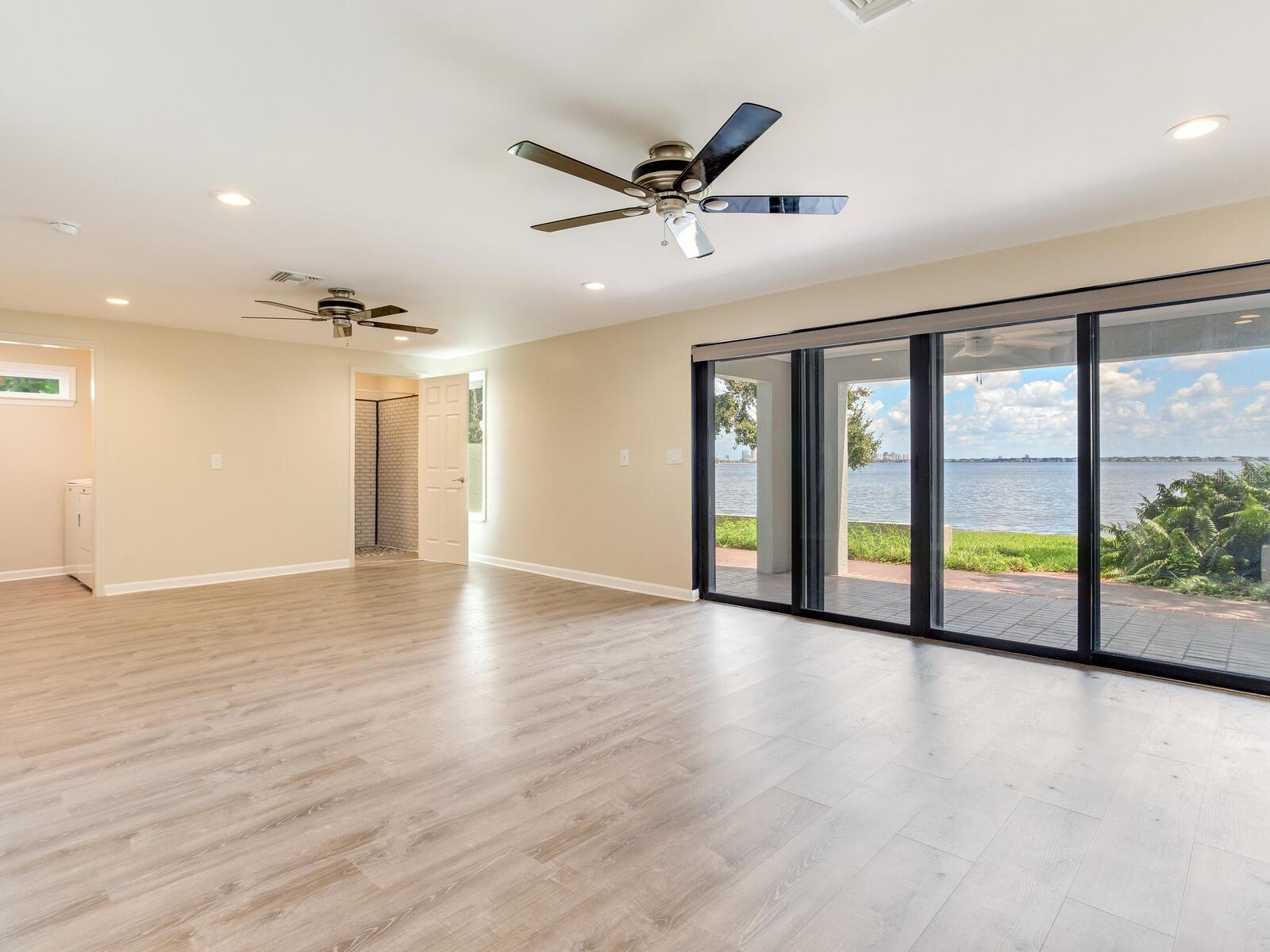 Listing photo id 32 for 5010 Bayshore Boulevard 7