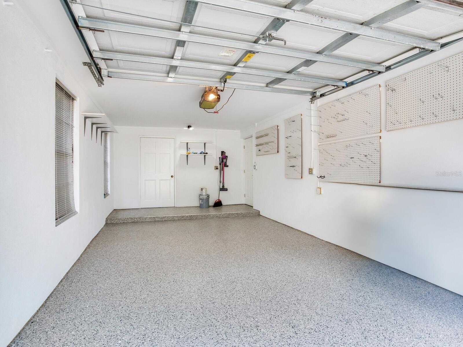 Listing photo id 33 for 5010 Bayshore Boulevard 7