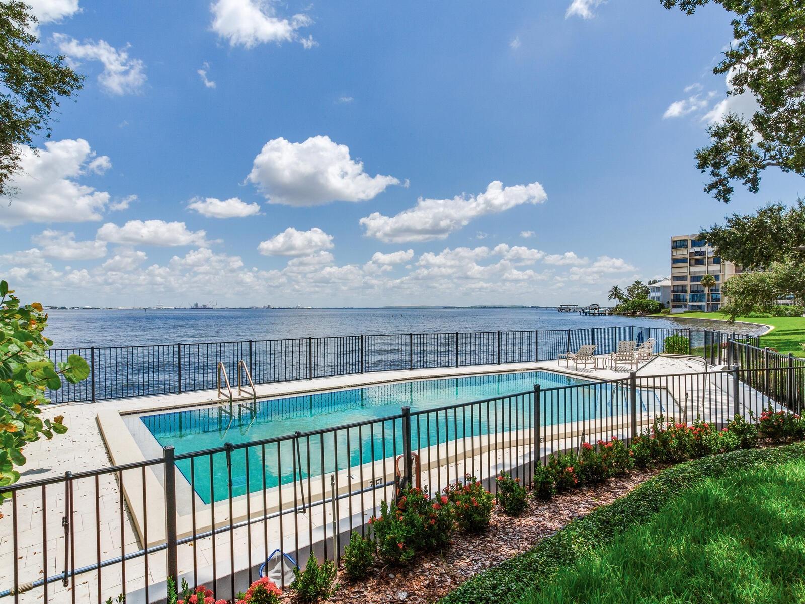 Listing photo id 35 for 5010 Bayshore Boulevard 7
