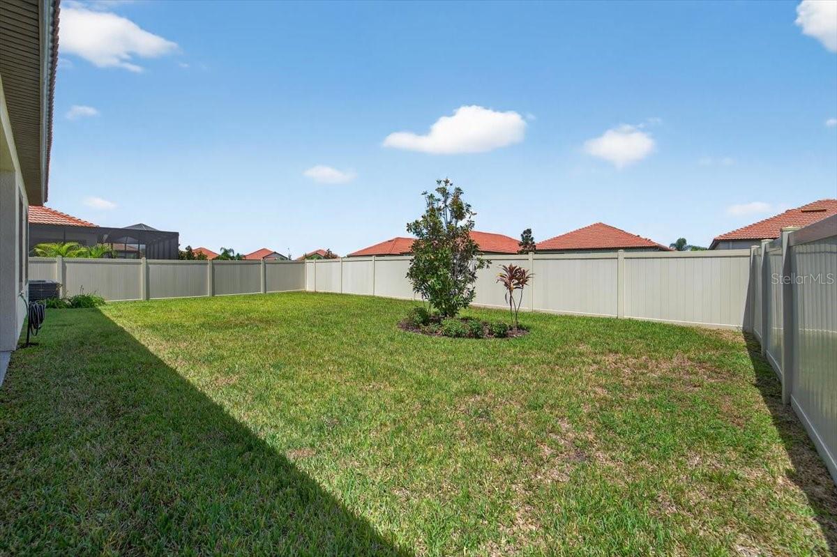 Image 34 of 86 For 17317 Scuba Crest Street