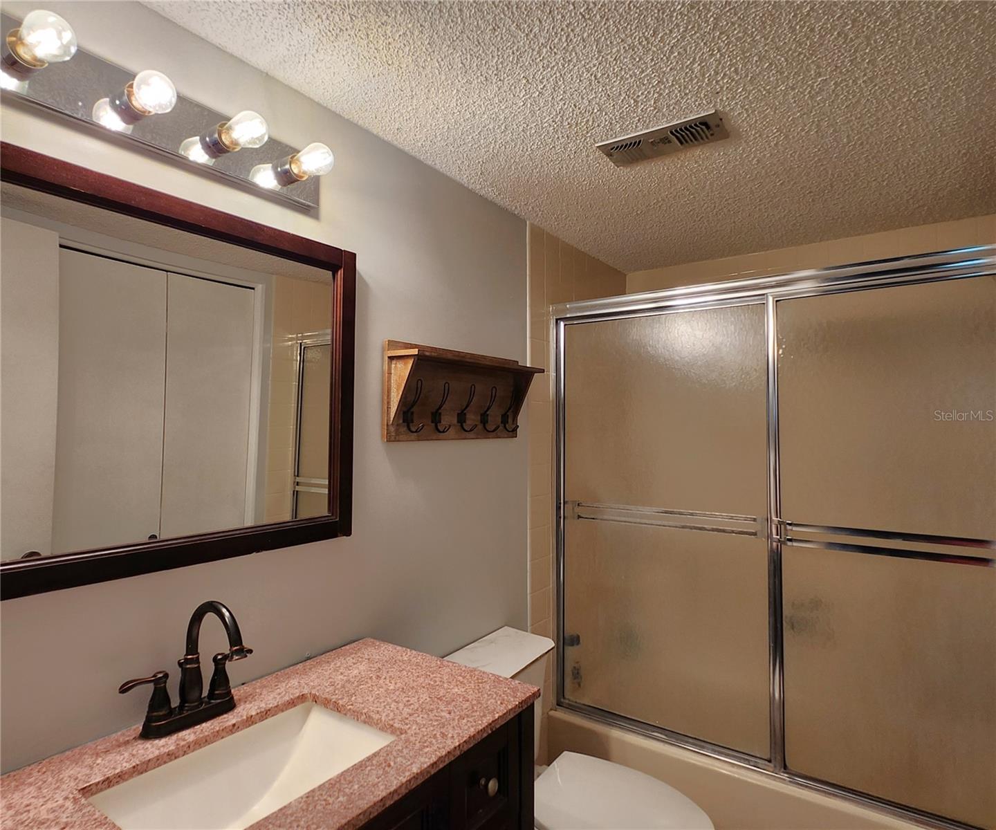 Image 16 of 38 For 7131 Dell Road 2