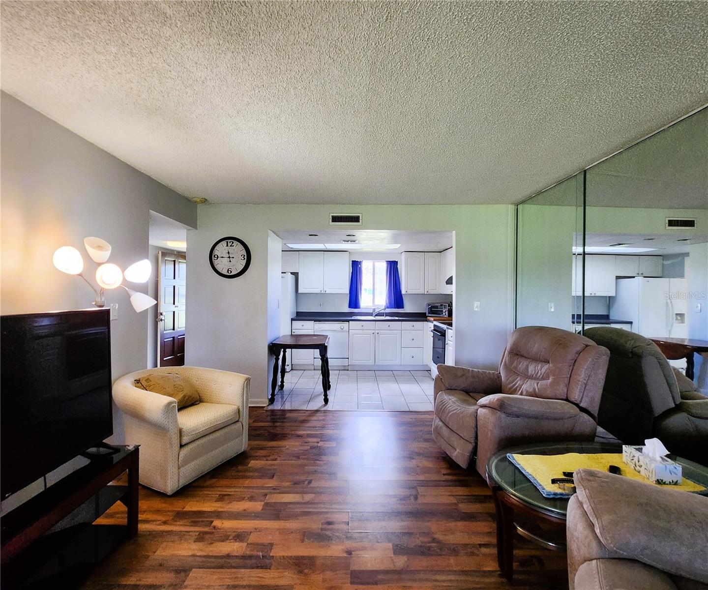 Image 8 of 38 For 7131 Dell Road 2