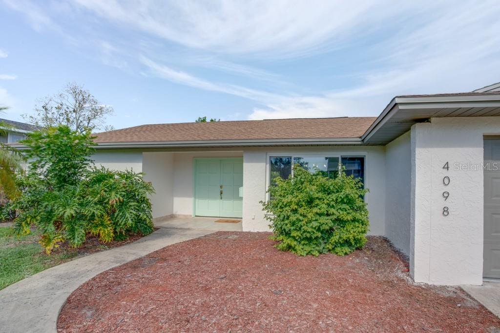 Image 2 of 78 For 4098 Beach Drive Se