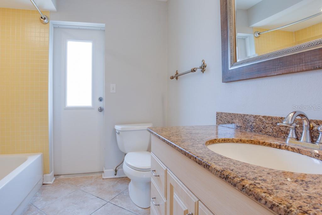 Image 29 of 78 For 4098 Beach Drive Se