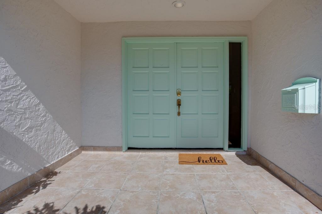 Image 3 of 78 For 4098 Beach Drive Se