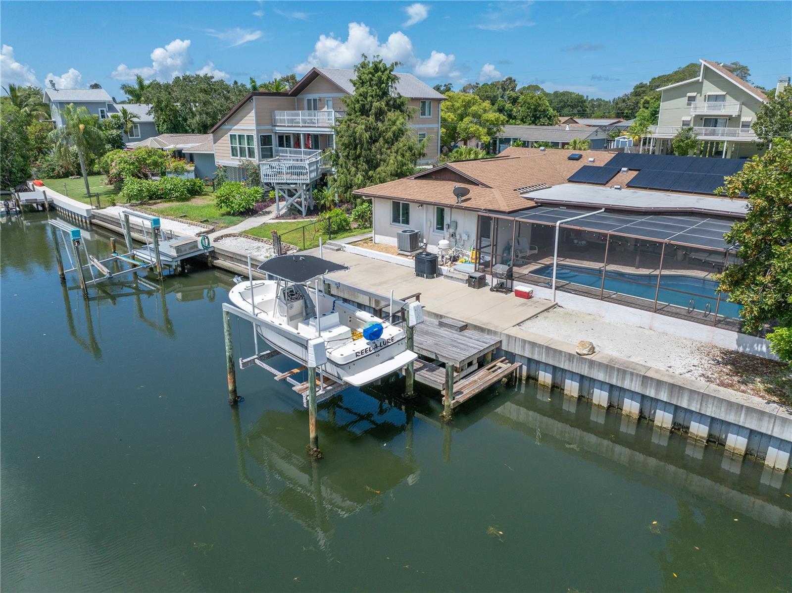 Image 74 of 78 For 4098 Beach Drive Se
