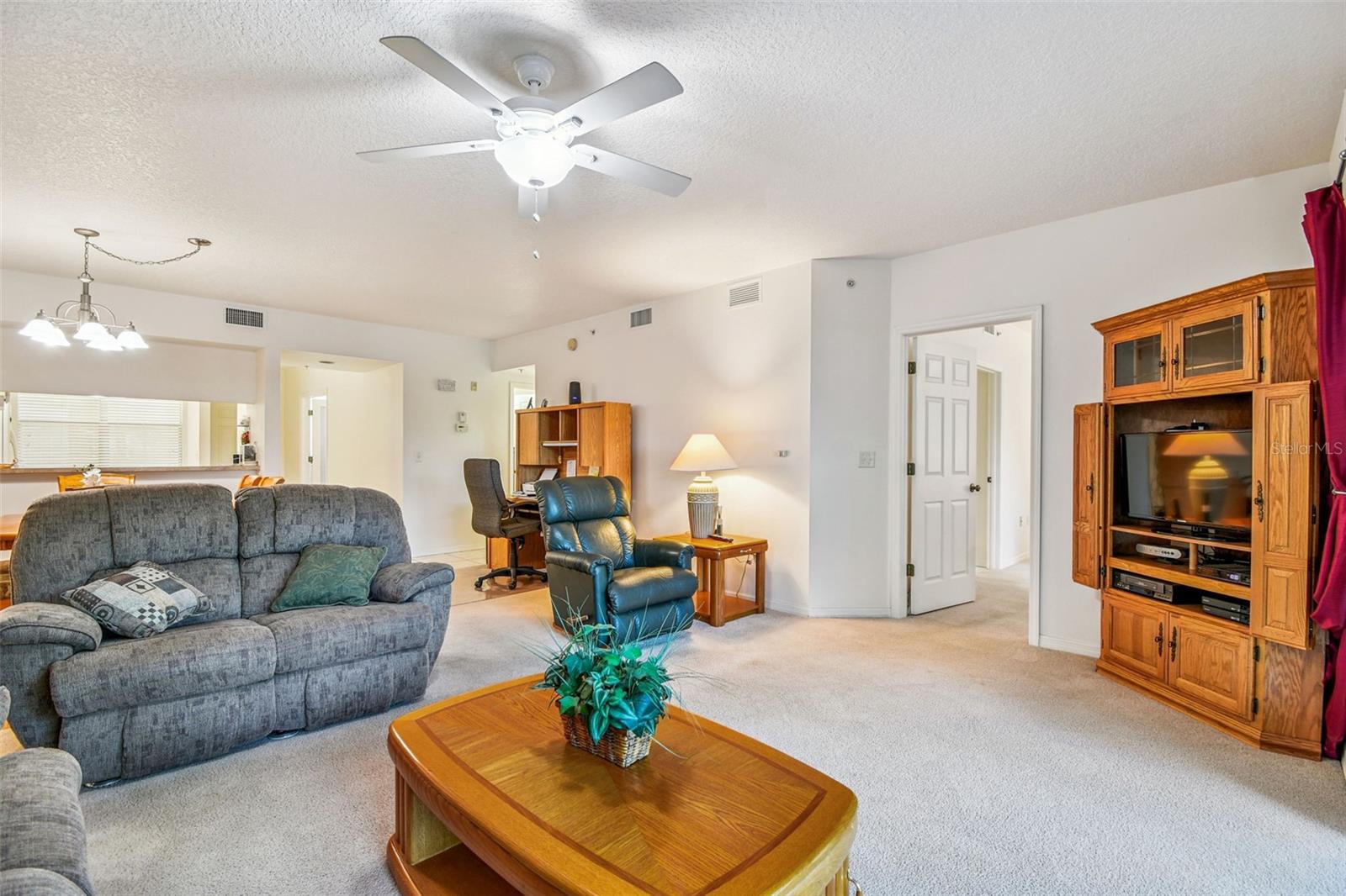 Image 13 of 57 For 960 Starkey Road 2203