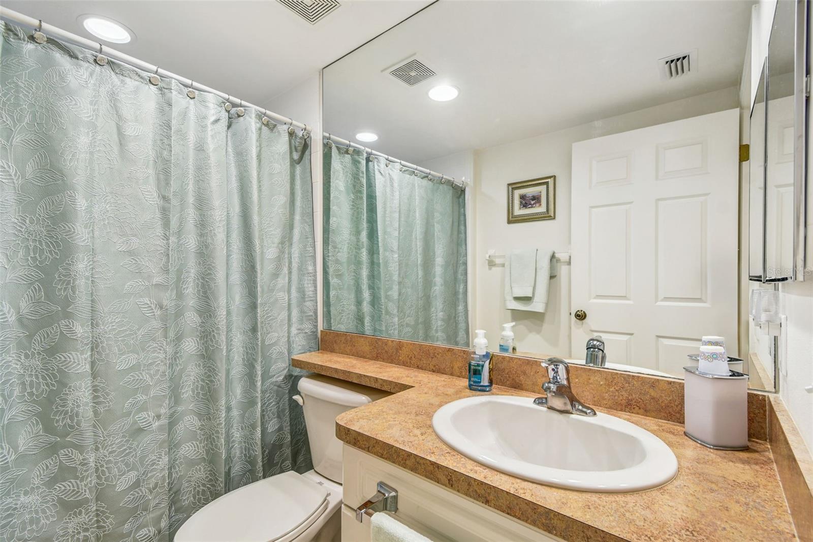 Image 22 of 57 For 960 Starkey Road 2203