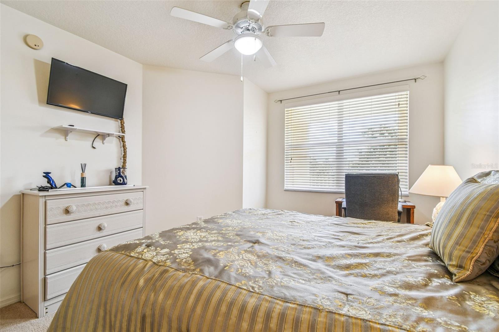 Image 26 of 57 For 960 Starkey Road 2203