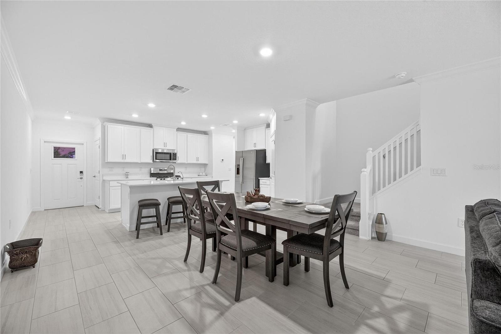 Listing photo id 13 for 17334 Holly Well Avenue