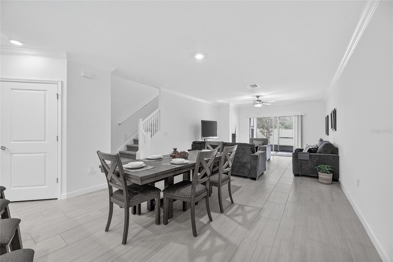 Listing photo id 14 for 17334 Holly Well Avenue
