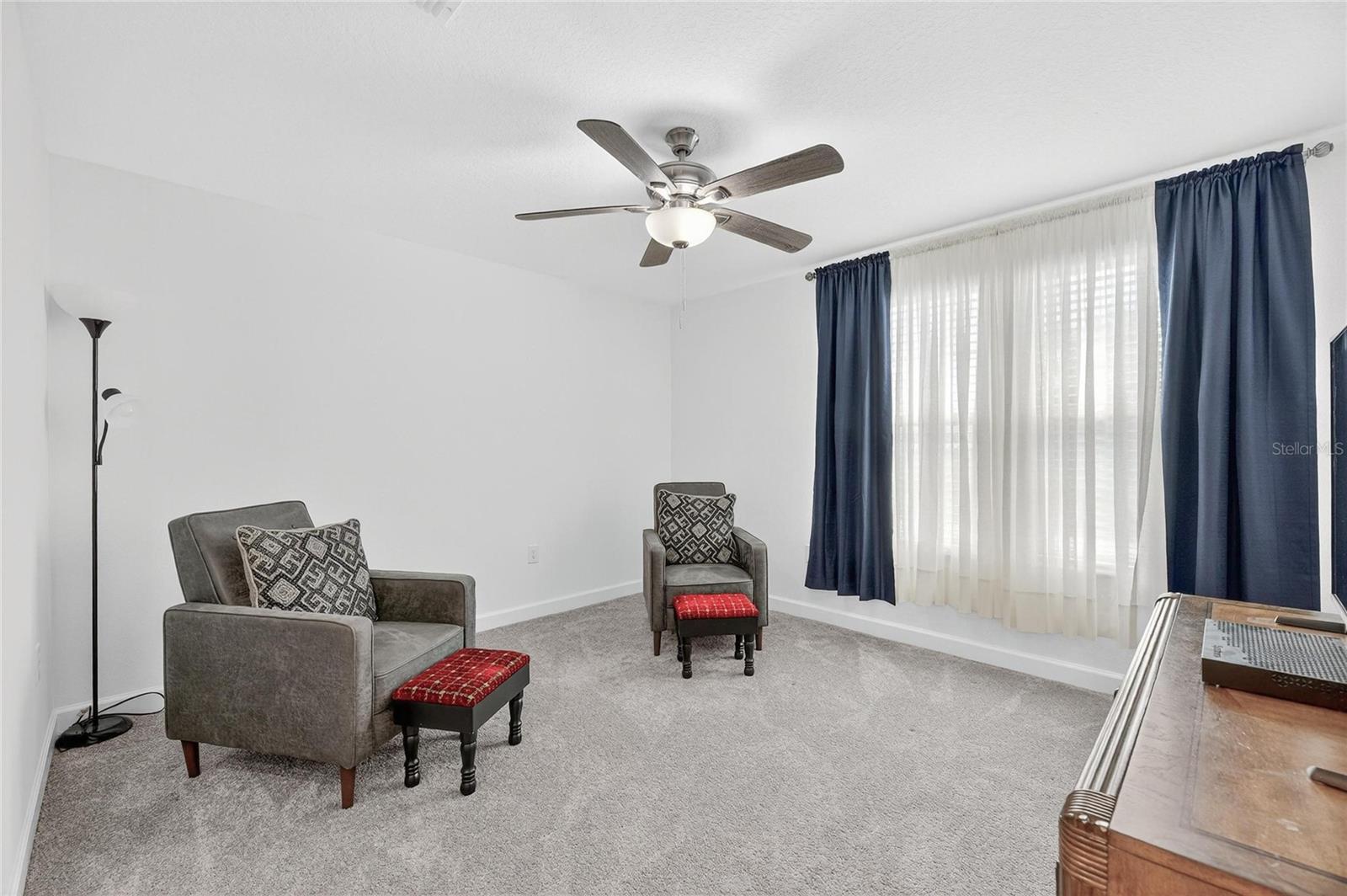 Listing photo id 36 for 17334 Holly Well Avenue