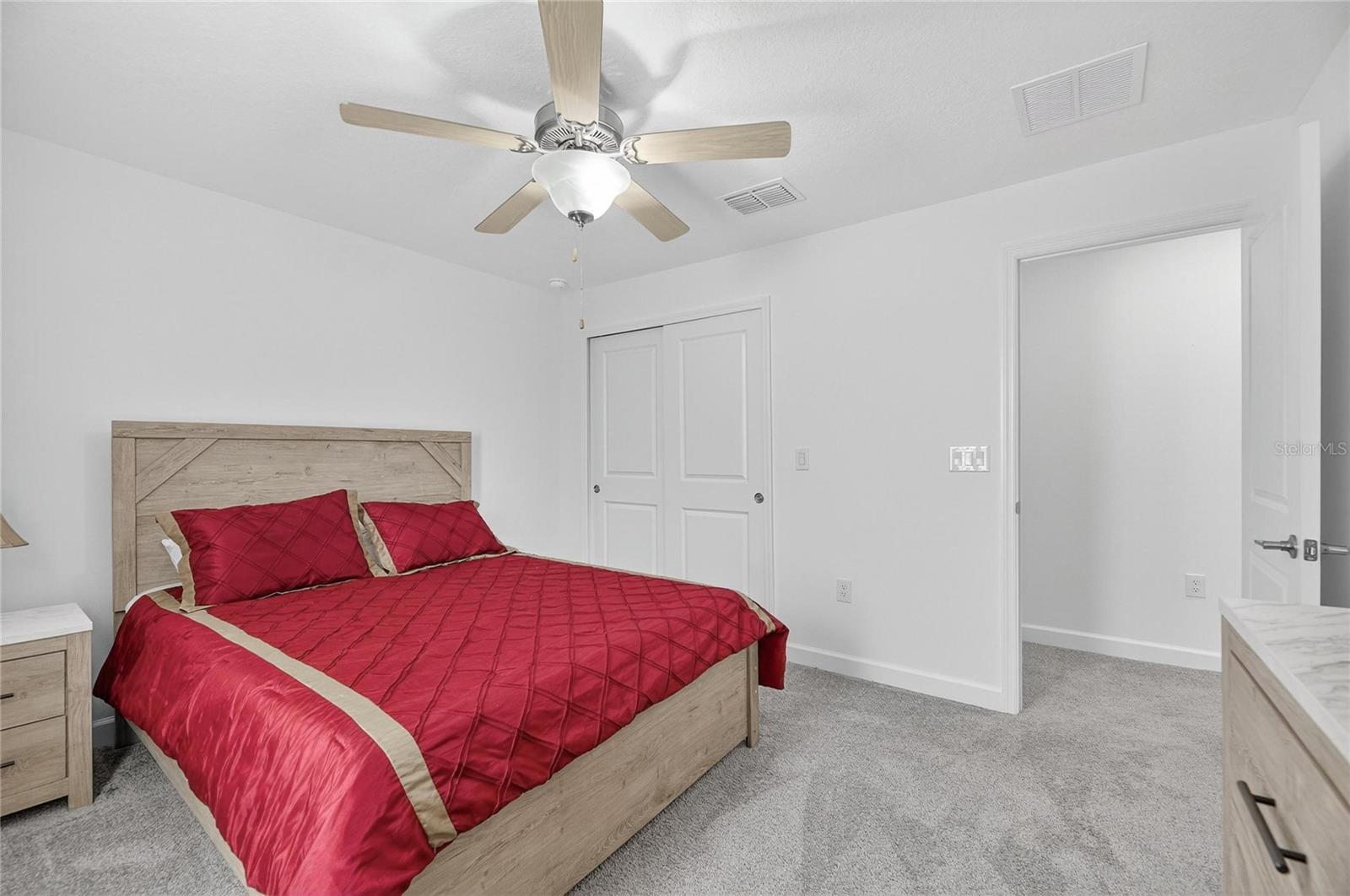 Listing photo id 43 for 17334 Holly Well Avenue