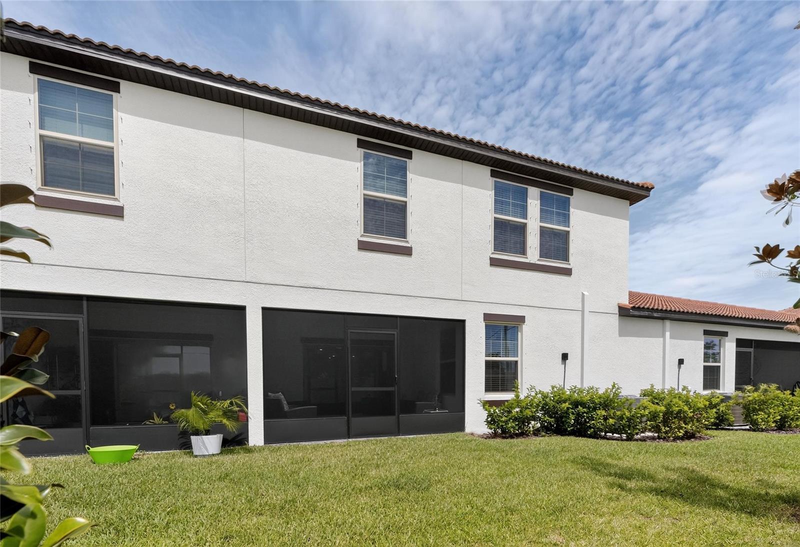 Listing photo id 51 for 17334 Holly Well Avenue