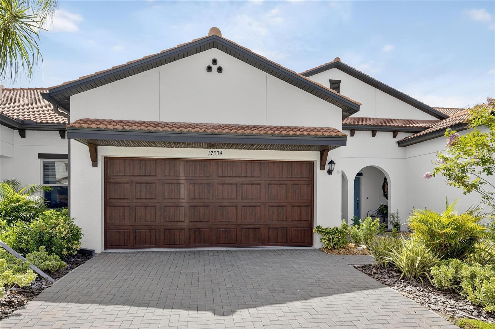 Listing photo id 56 for 17334 Holly Well Avenue