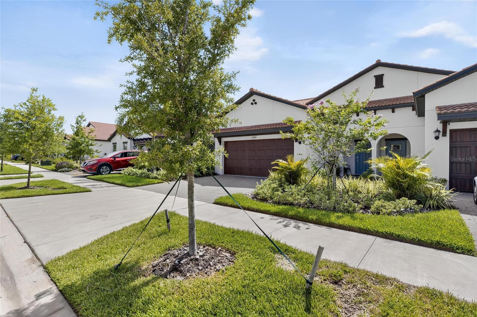Listing photo id 57 for 17334 Holly Well Avenue