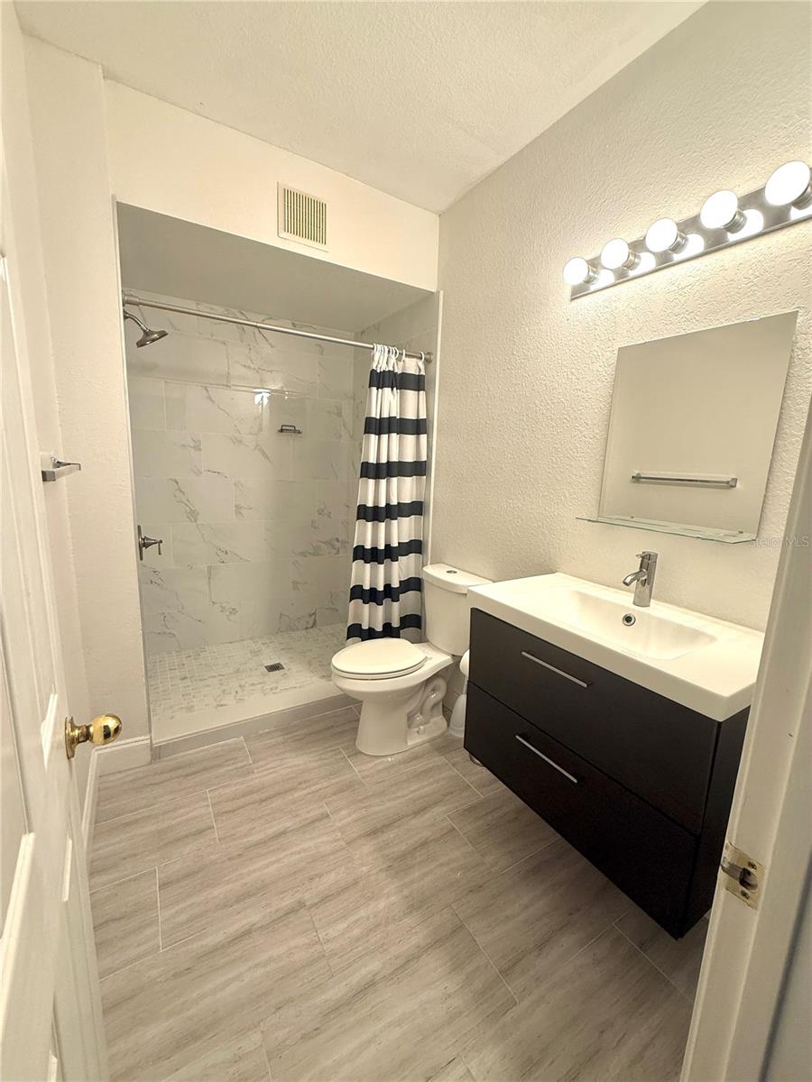 Image 17 of 27 For 13225 Sanctuary Cove Drive 304
