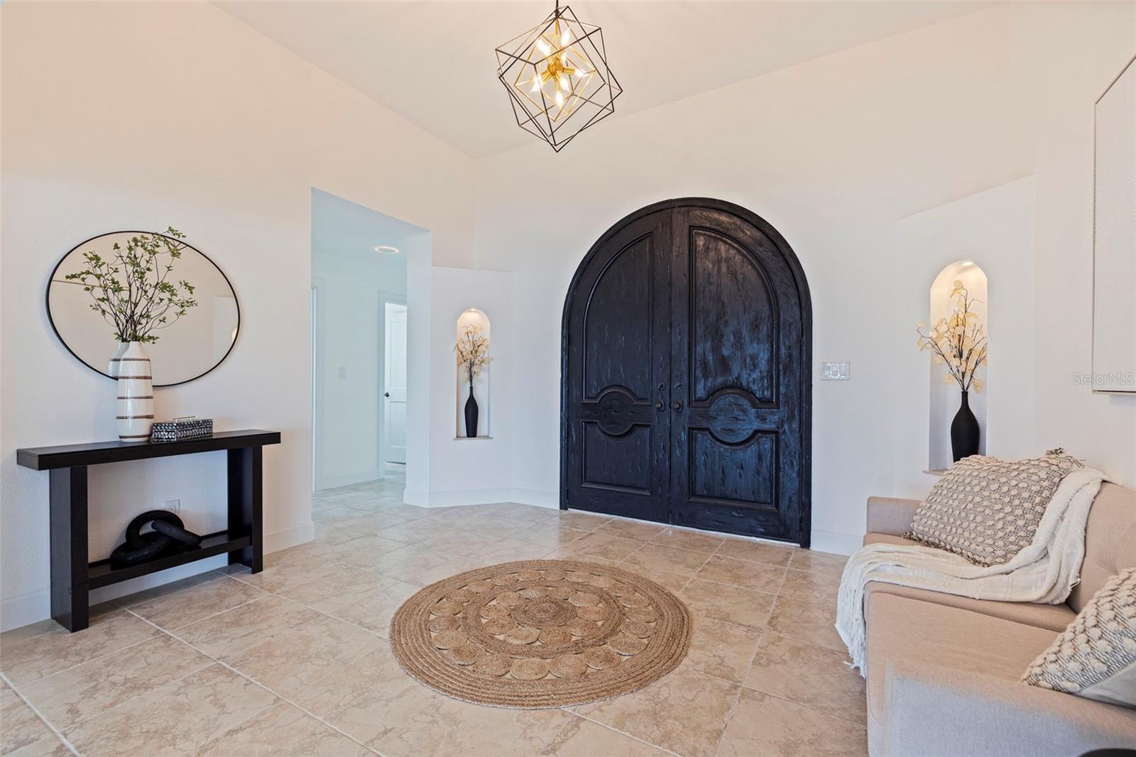 Image 12 of 43 For 565 Crystal Drive