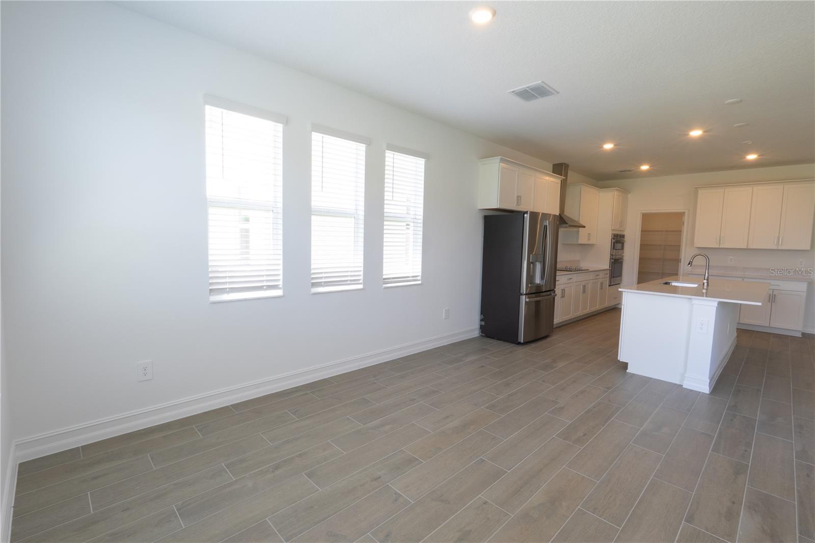 Listing photo id 17 for 18473 Serene Lake Loop