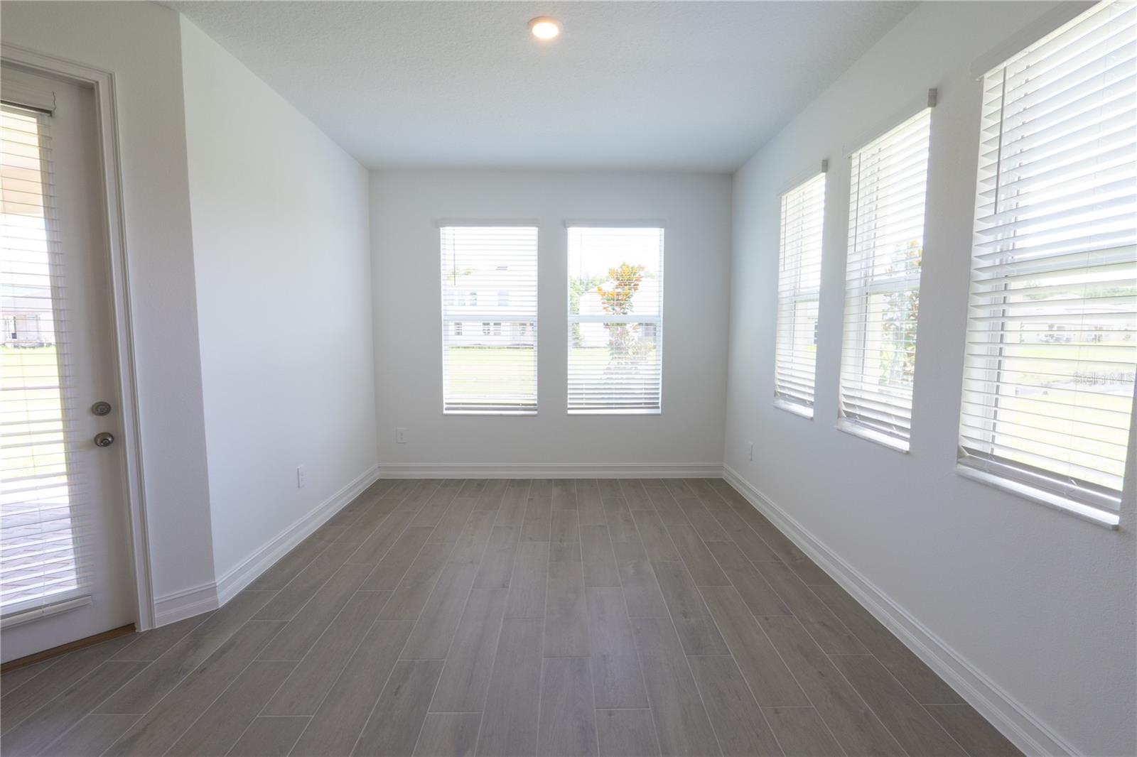Listing photo id 21 for 18473 Serene Lake Loop