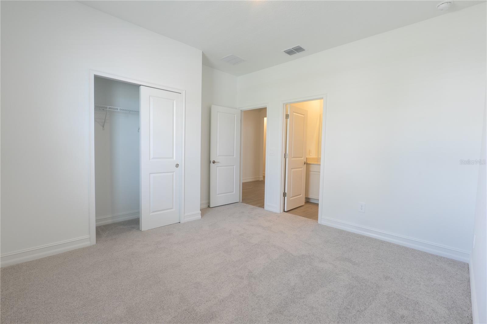 Listing photo id 24 for 18473 Serene Lake Loop