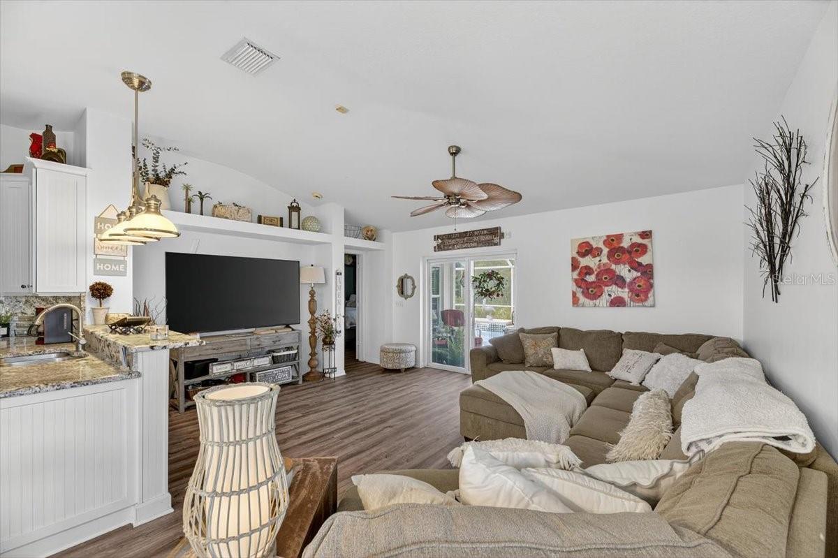 Image 38 of 61 For 1725 Kirtley Drive