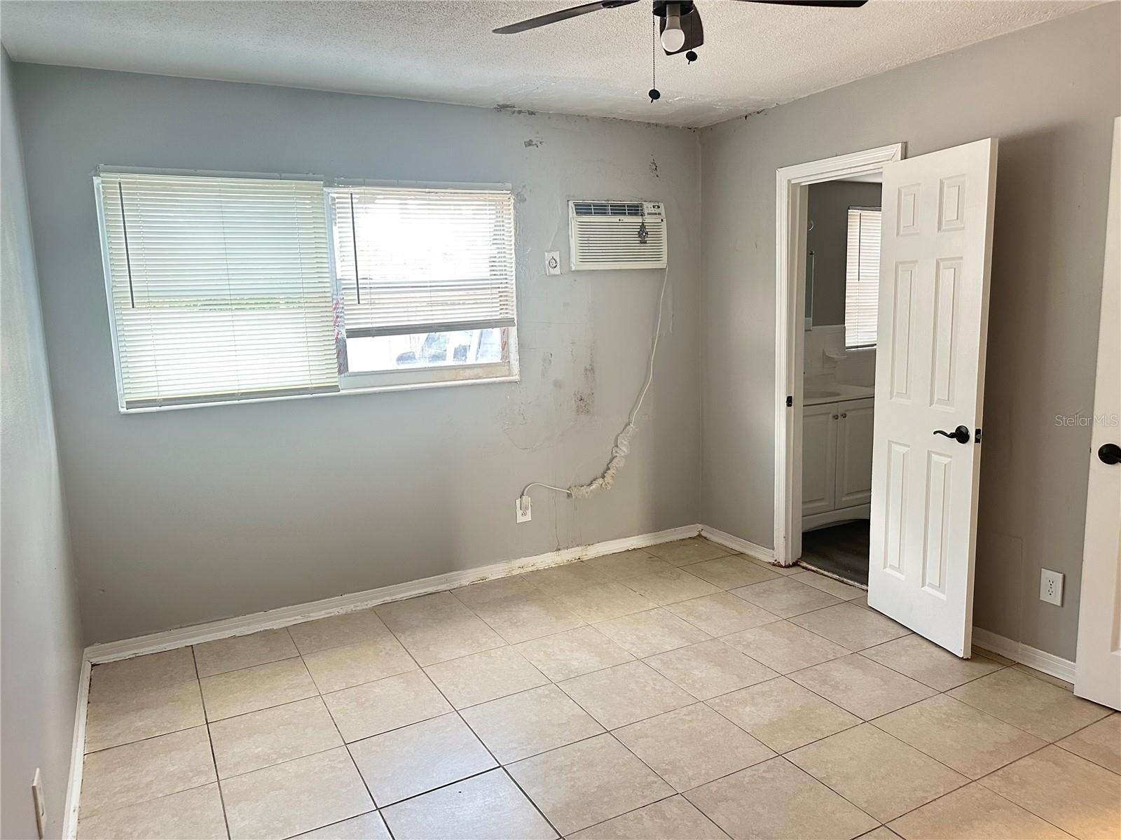 Image 9 of 18 For 2800 4th Street S 14