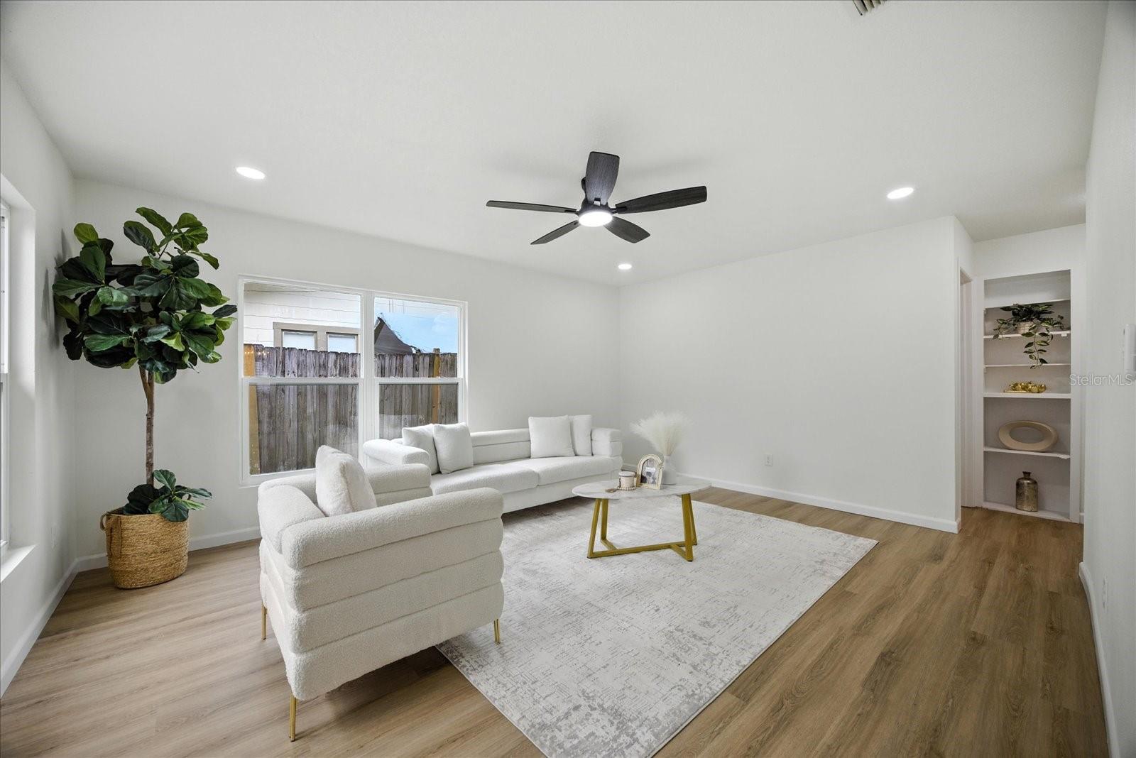 Image 6 of 44 For 1009 Crawford Street