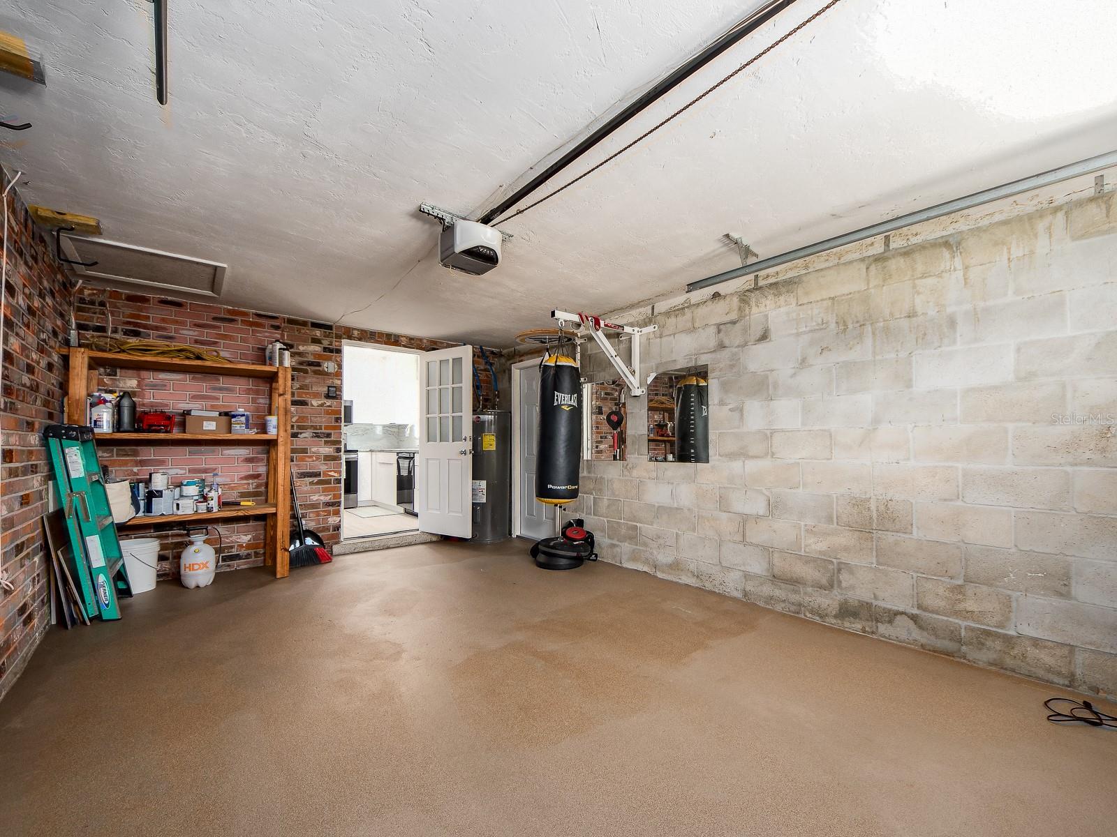 Image 14 of 44 For 10935 105th Avenue