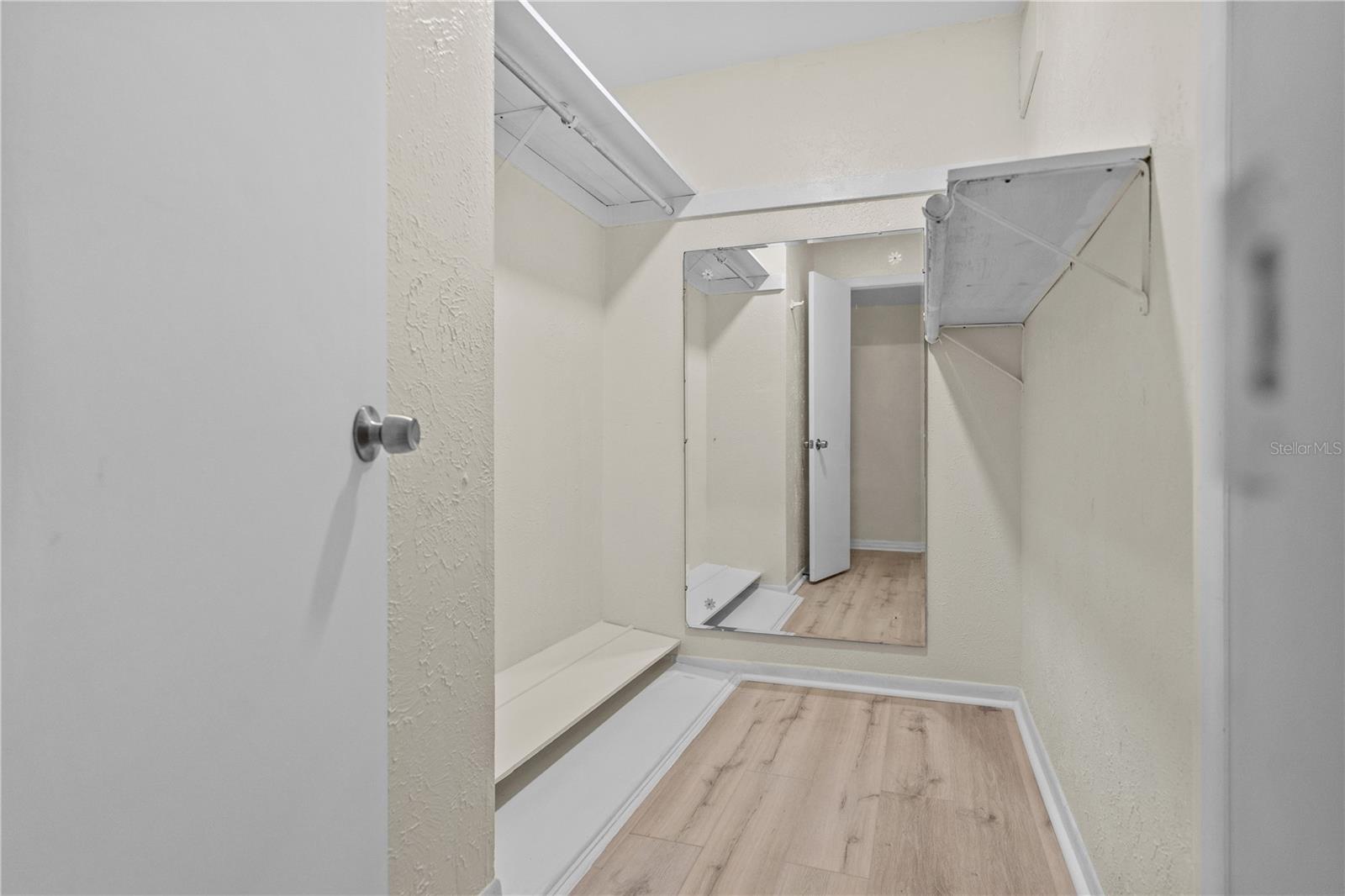 Image 19 of 27 For 3775 40th Lane S L