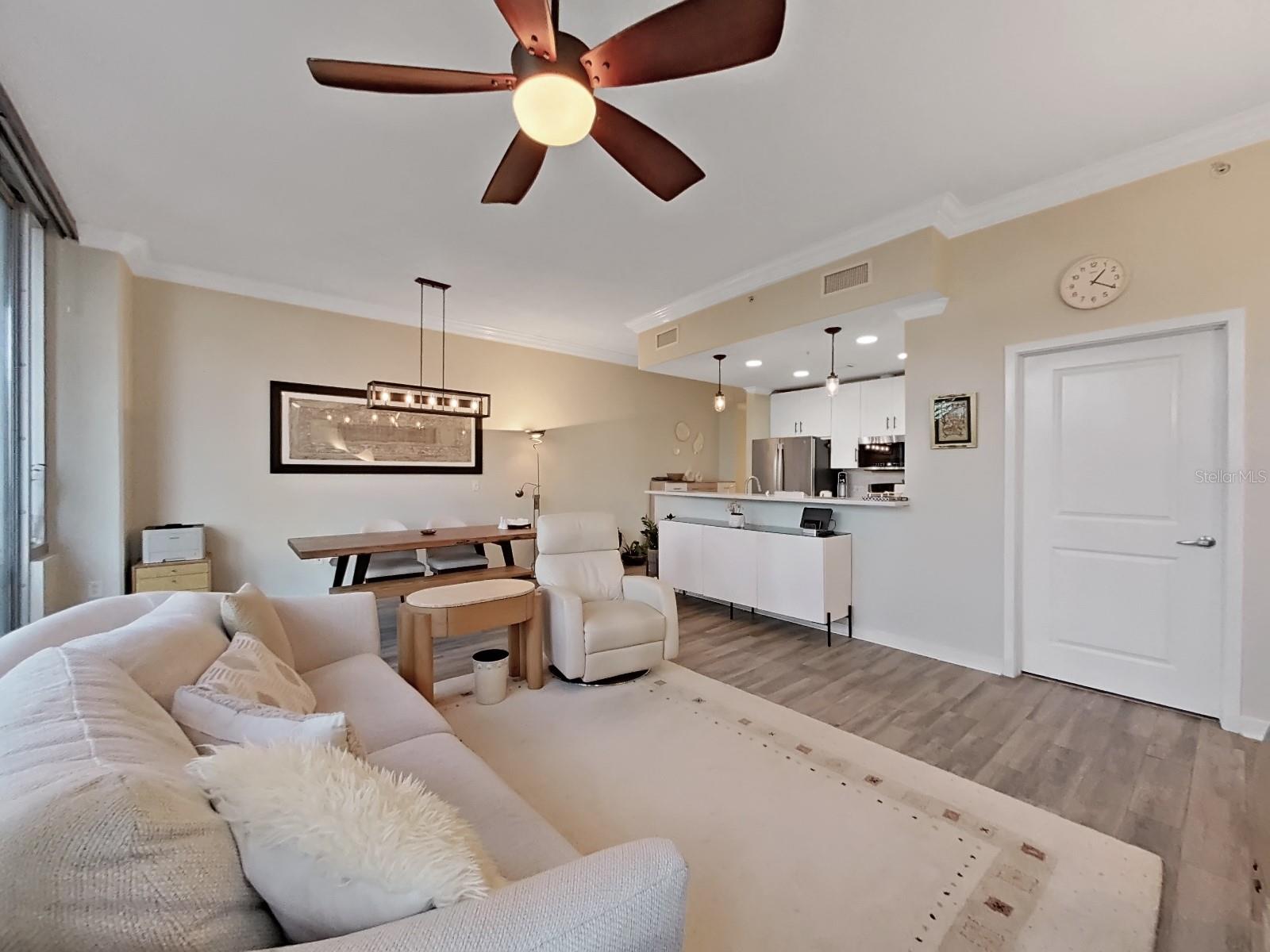 Image 6 of 47 For 777 Ashley Drive 807