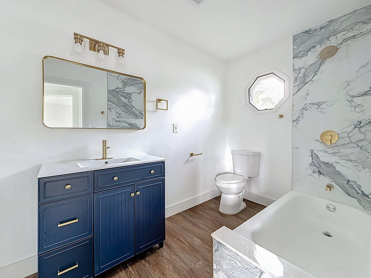 Image 28 of 39 For 2122 52nd Avenue N