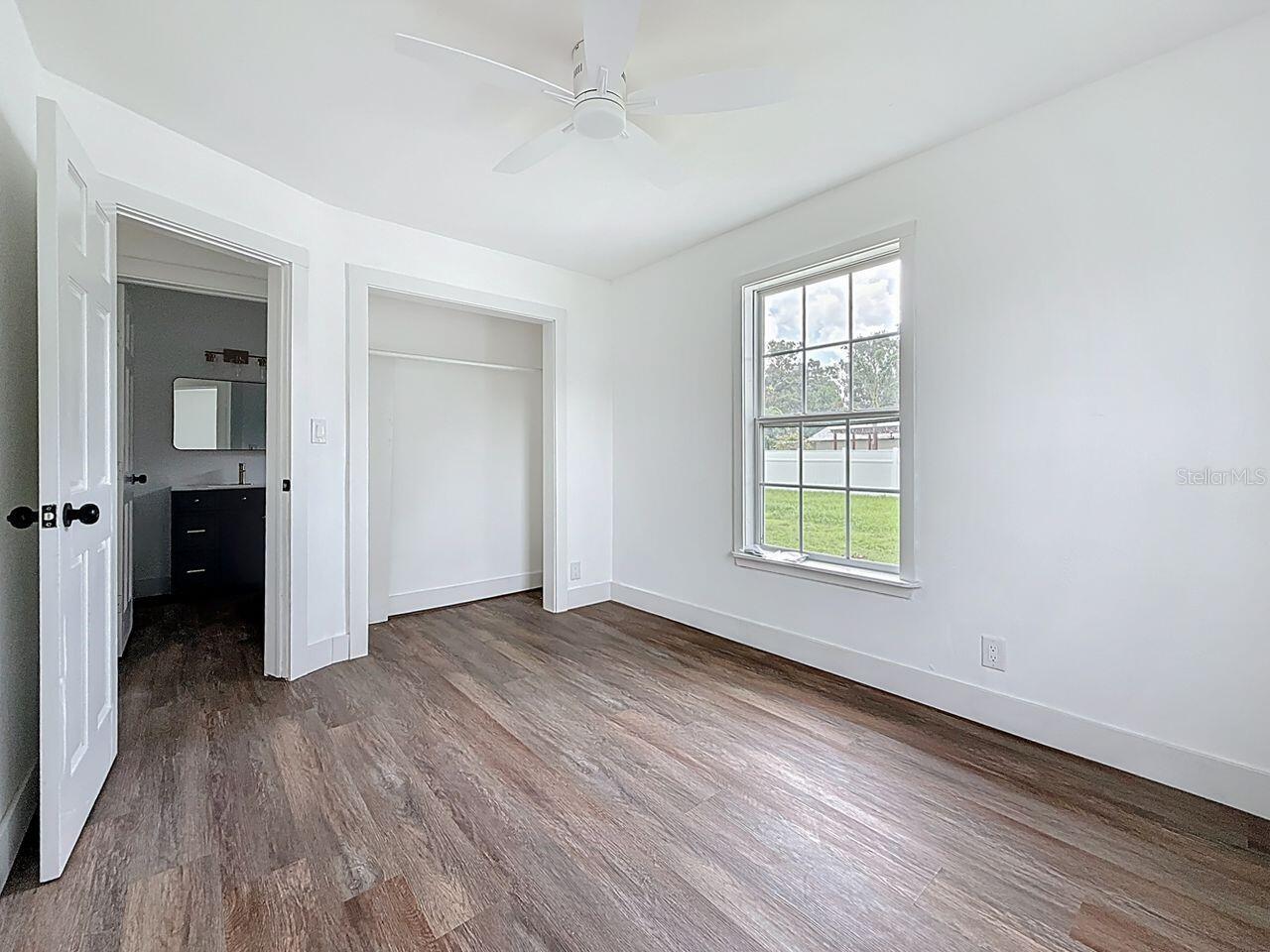 Image 29 of 39 For 2122 52nd Avenue N