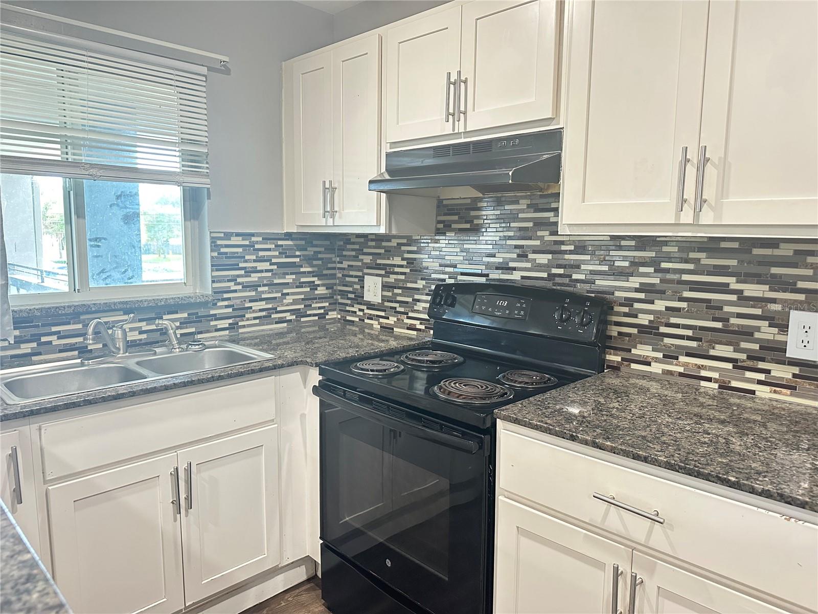 Image 4 of 17 For 2800 4th Street S 23