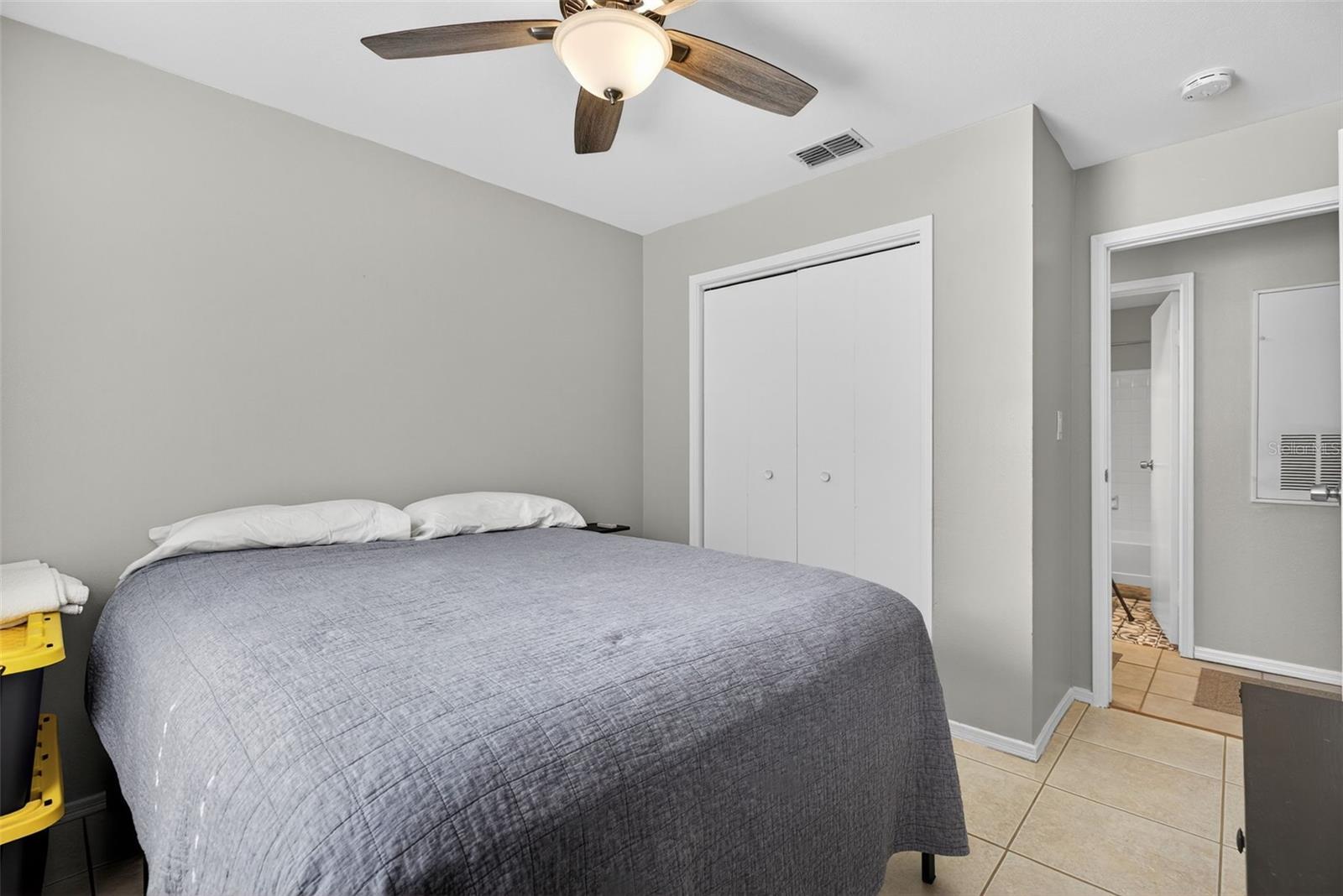 Image 15 of 23 For 1400 Gandy Boulevard N 809