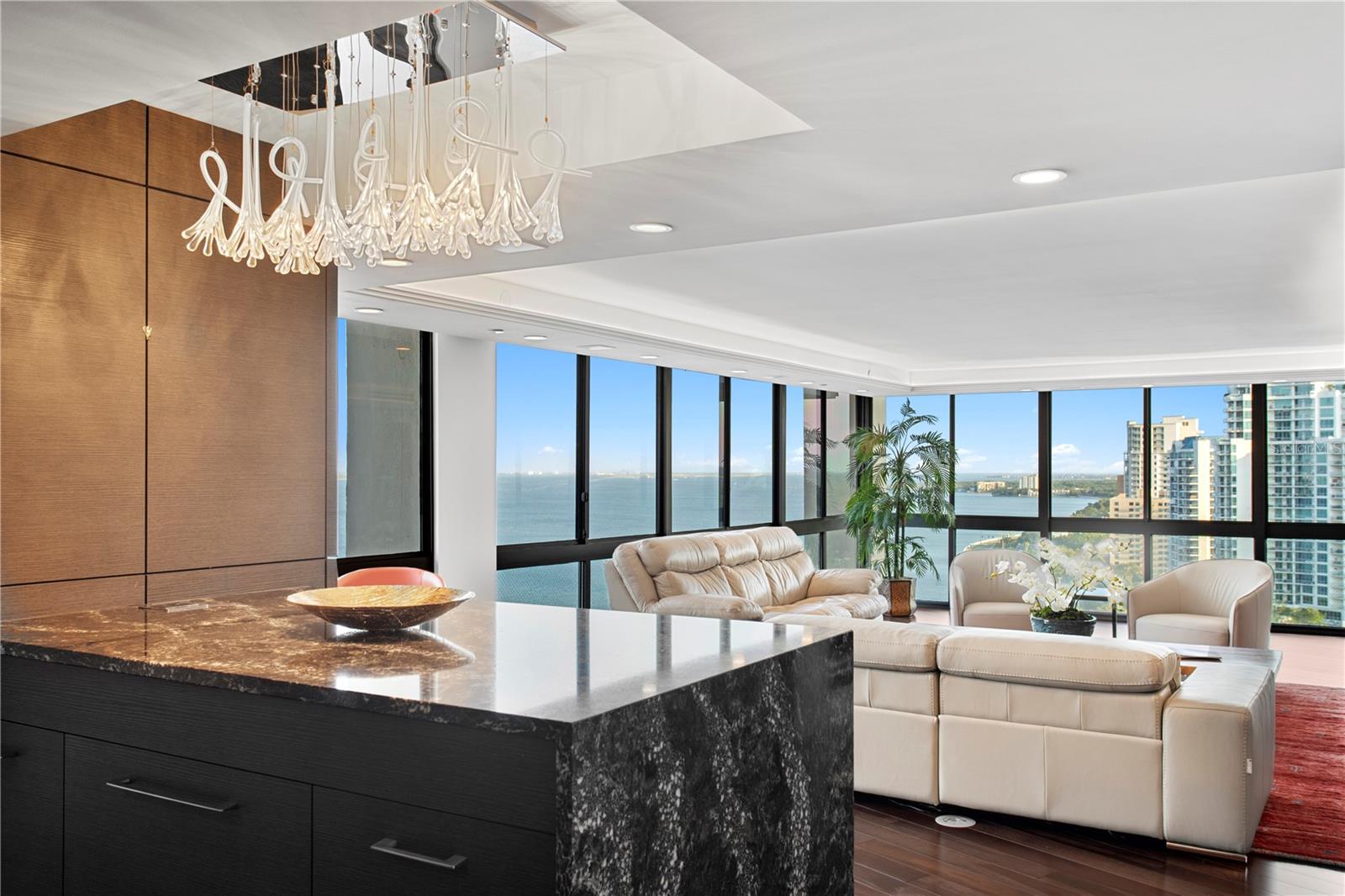 Image 10 of 79 For 3301 Bayshore Boulevard 2207b