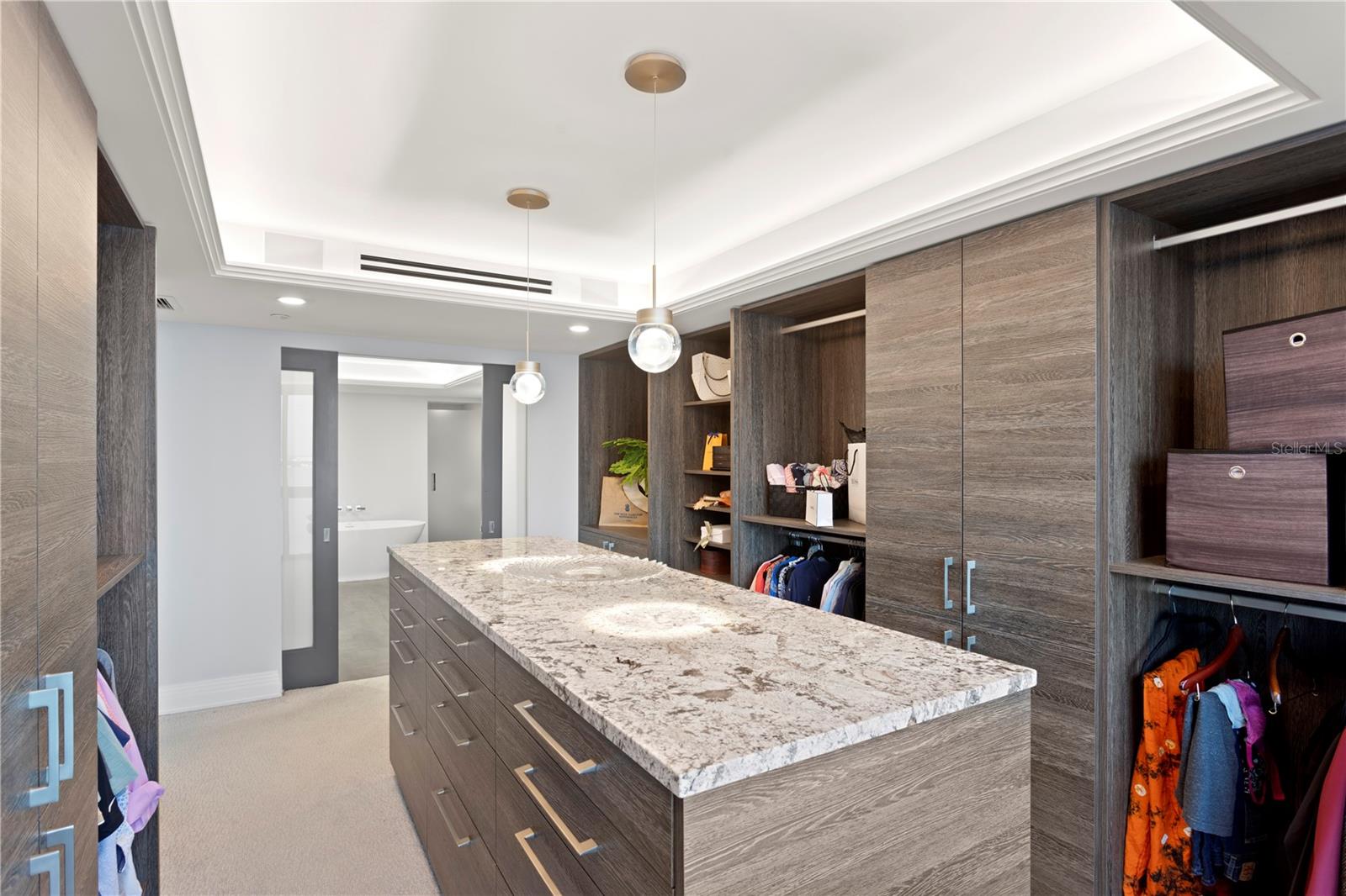 Image 26 of 79 For 3301 Bayshore Boulevard 2207b
